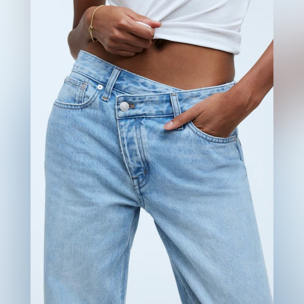 Madewell Low-Slung Straight Jeans in shade Sevilla